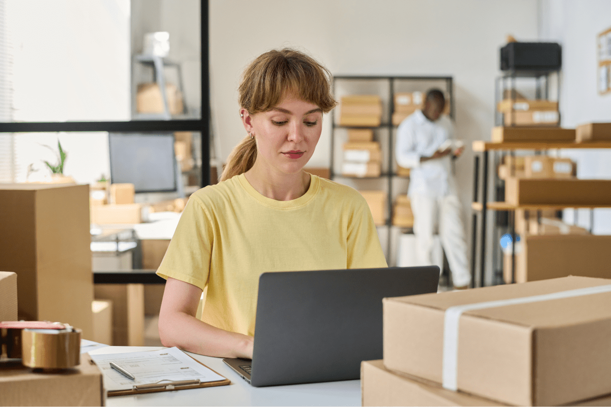 Managing the sales order process in a small warehouse