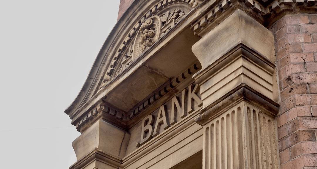 SMEs should leave the big banks behind to get ahead